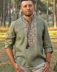 Men's military-style embroidered shirt