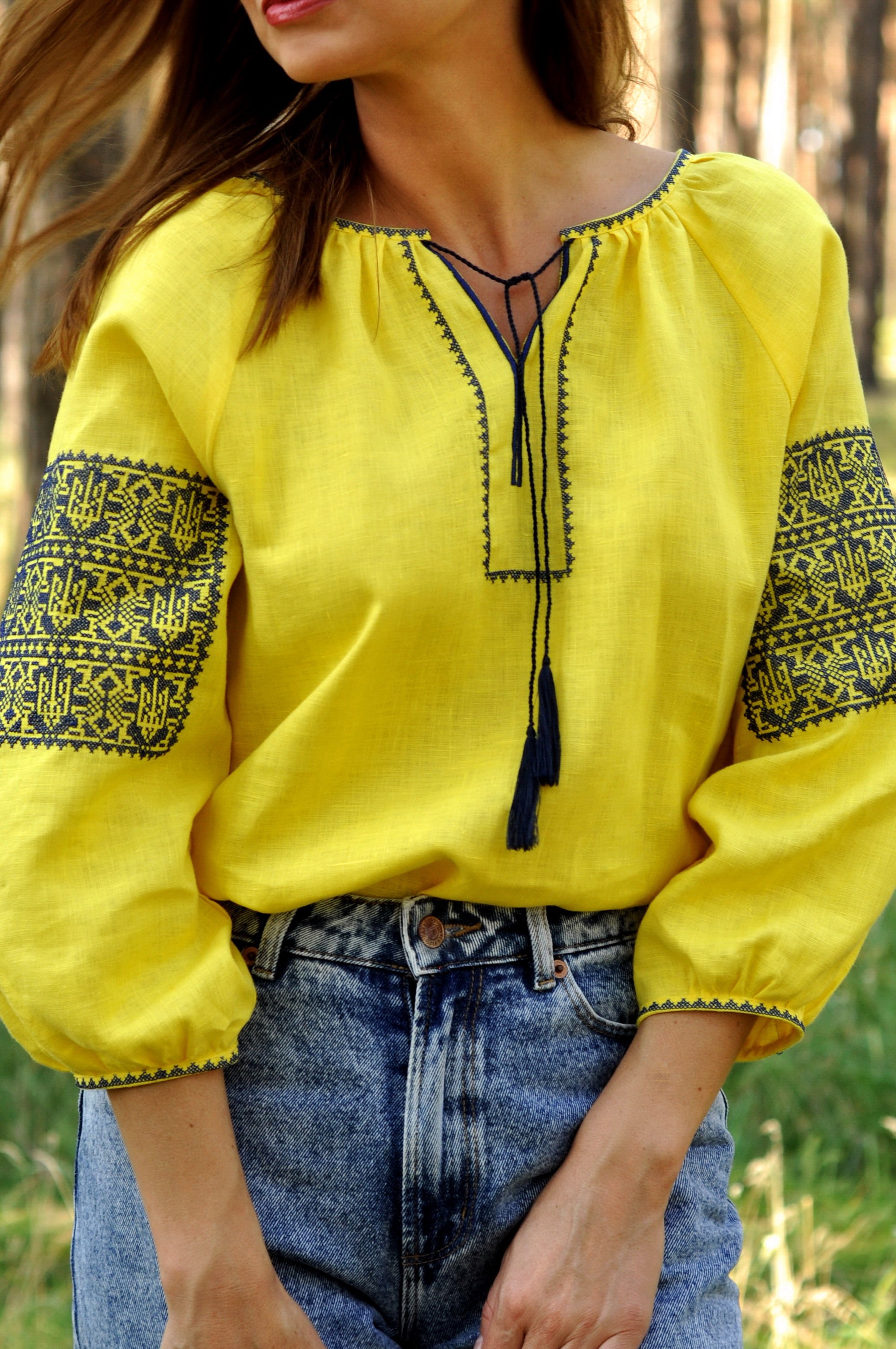Women’s yellow embroidered blouse in natural linen with 3/4 sleeves