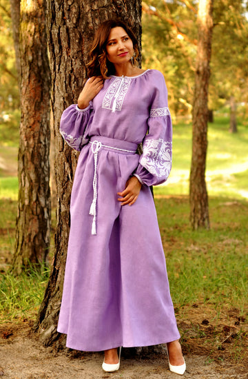 Luxury maxi lavender dress with volumetric embroidery