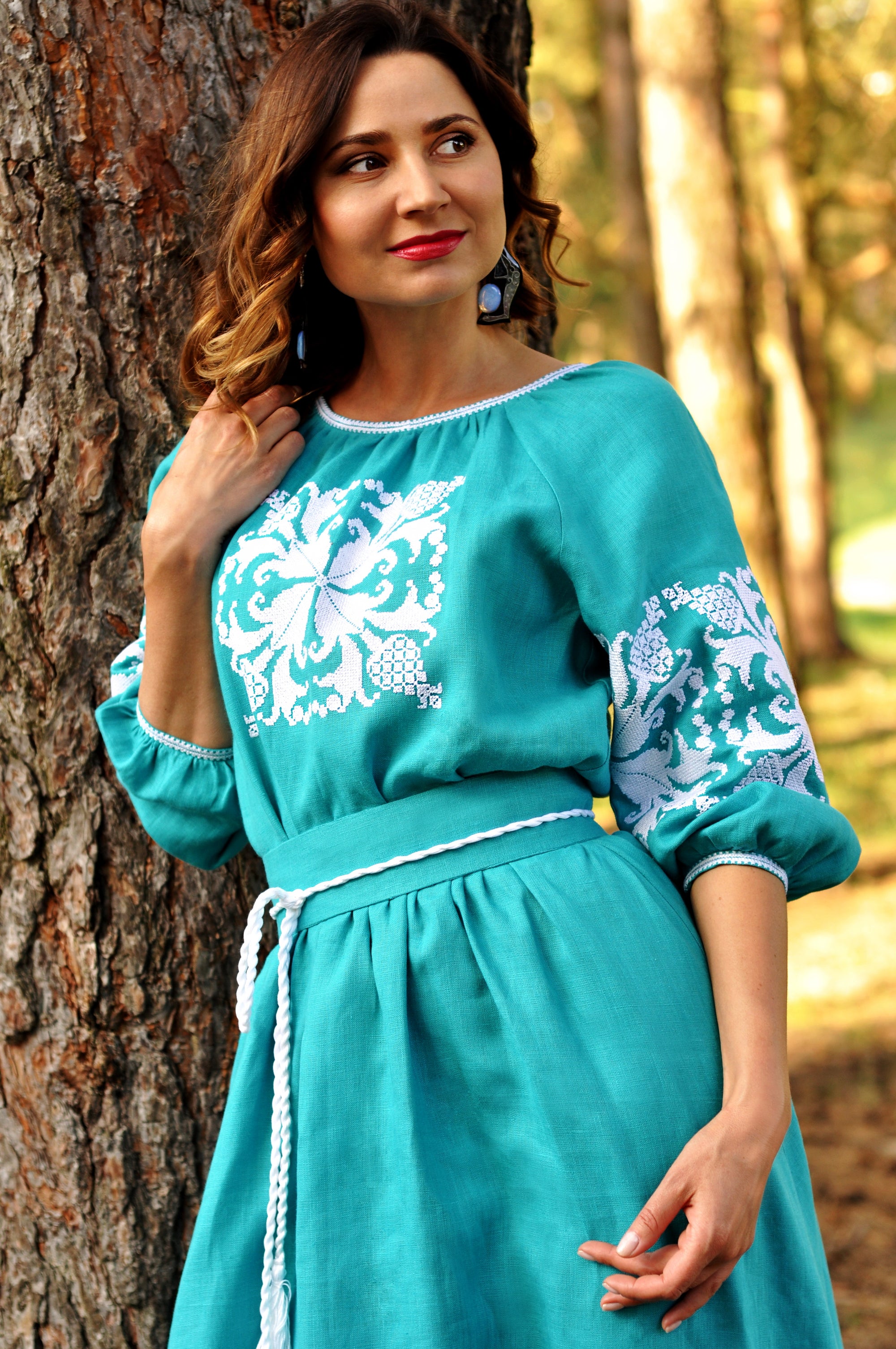Women’s sea wave embroidered linen dress with 3/4 sleeves